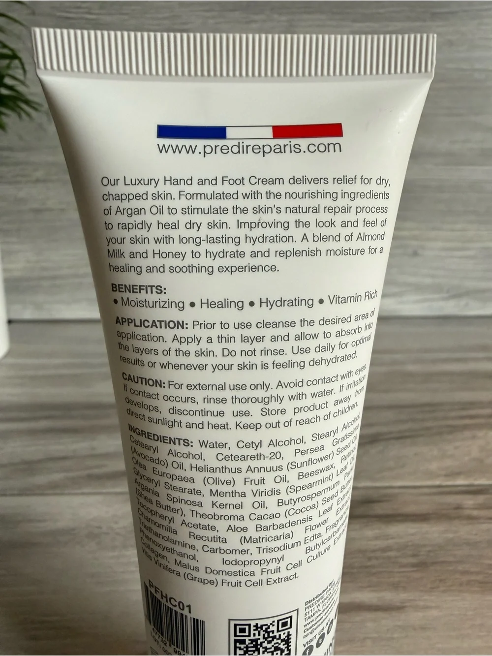 Predire Paris Luxury Hand & Foot Cream - Almond Milk & Honey Scent 125 ml